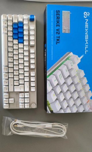 Teclado Mecánico Newskill Serike V2 TKL