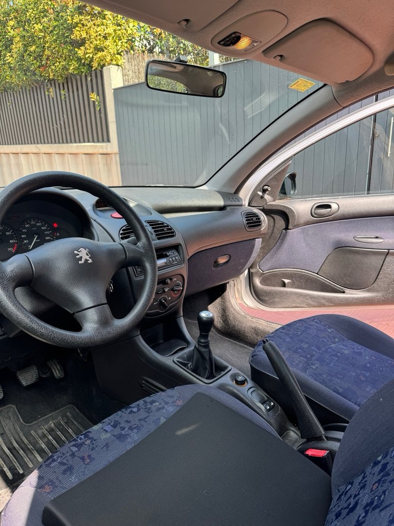 Peugeot 206 1.4 XR 1999, foto 9
