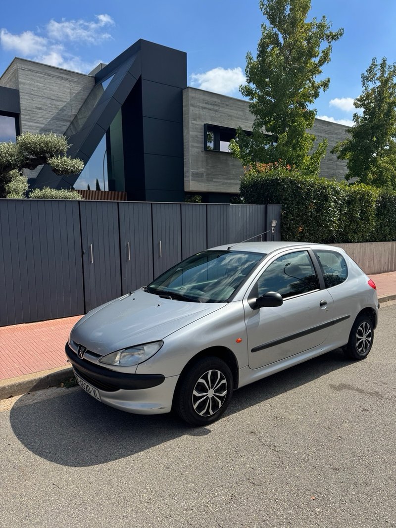 Peugeot 206 1.4 XR 1999, foto 2