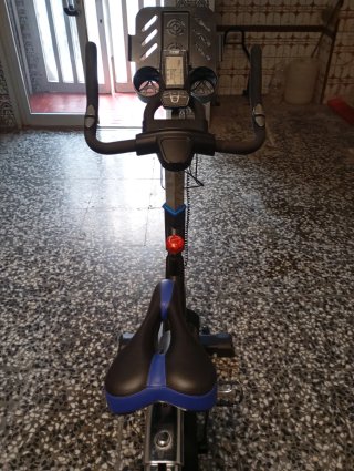 Bicicleta Spinning FYTTER poco uso