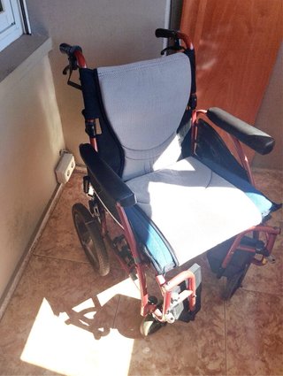 Silla de ruedas con motor