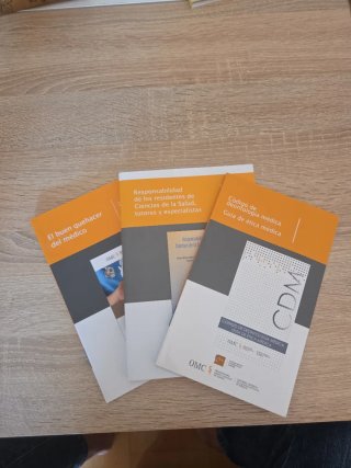 Libros del colegio de médicos.