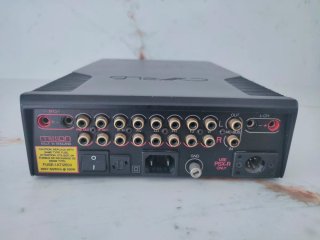 Amplificador Cyrus III