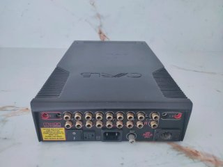 Amplificador Cyrus III