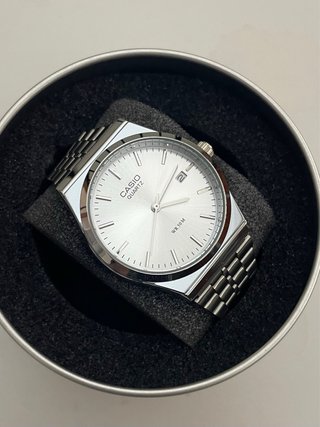 Reloj Casio MTP Correa y Dial Plateado