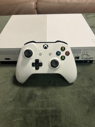 Xbox One S All Digital 1TB + Mando