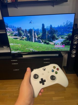 Xbox One S All Digital 1TB + Mando