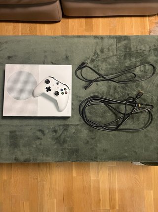 Xbox One S All Digital 1TB + Mando