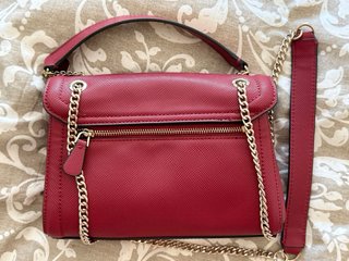 Bolso Guess Rojo AUTENTICO, NUEVO A ESTRENAR!!!