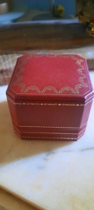 Scatola Cartier per anello