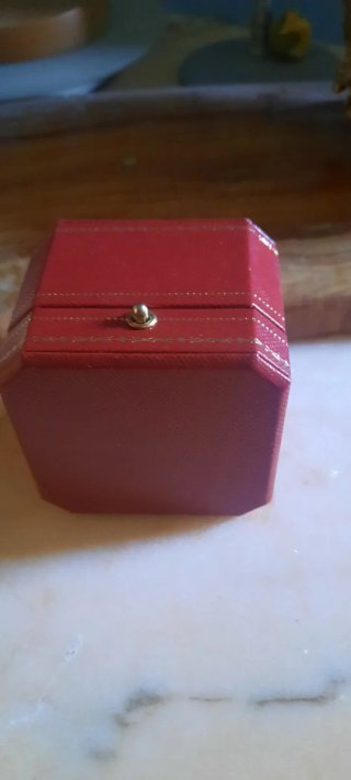 Scatola Cartier per anello