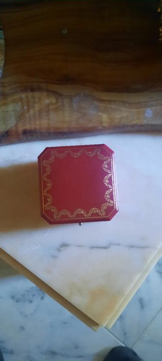 Scatola Cartier per anello