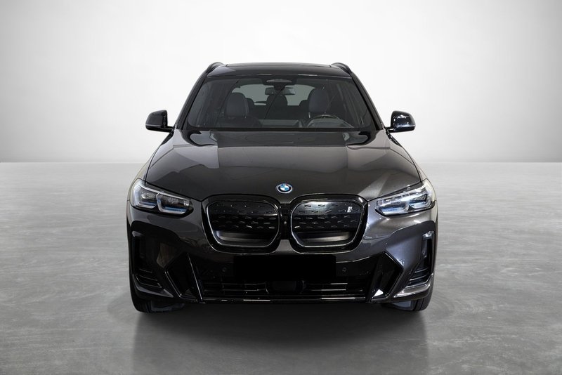 BMW IX3 2023, foto 3