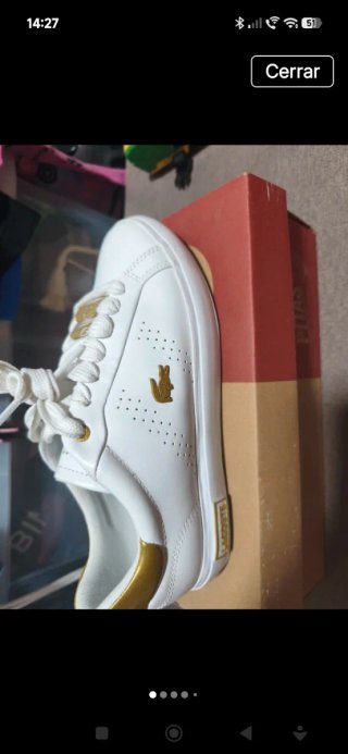 Zapatillas Lacoste Blancas y Doradas
