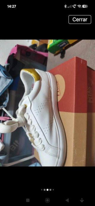 Zapatillas Lacoste Blancas y Doradas