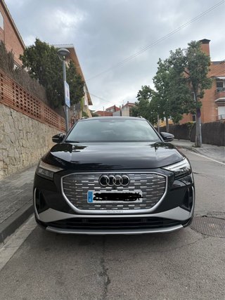 Audi Q4 e-tron S-line 2023 82kWh