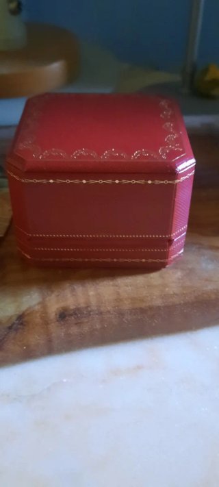 Scatola Cartier per anello