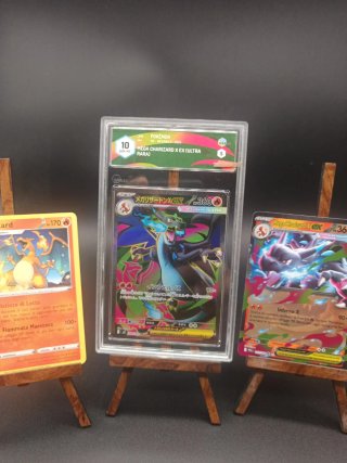 Lotto 4 Carte Pokemon Charizard
