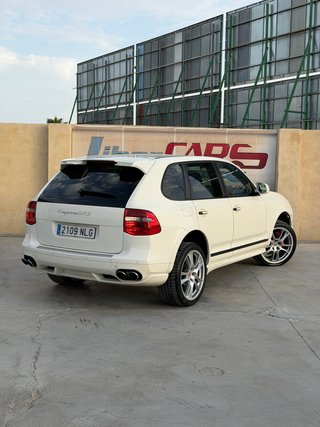 Porsche Cayenne GTS