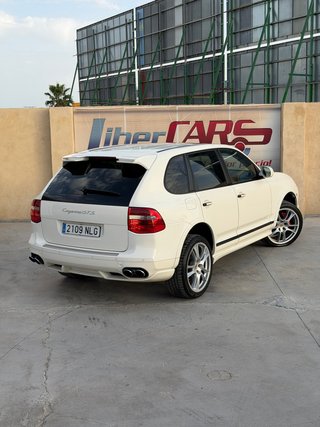 Porsche Cayenne GTS