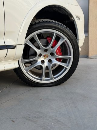 Porsche Cayenne GTS