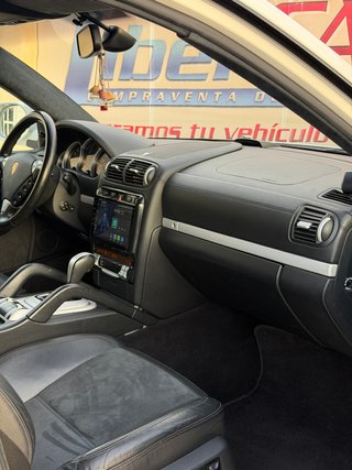 Porsche Cayenne GTS