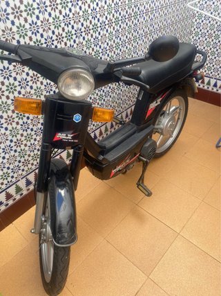 Vespino NLX Negro