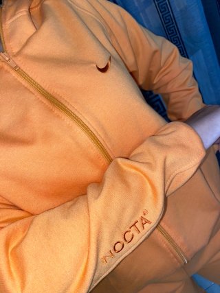 Disponible desde la S hasta la xxl Bordado Unisex