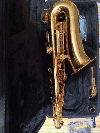 Saxofón Yamaha YAS 280
