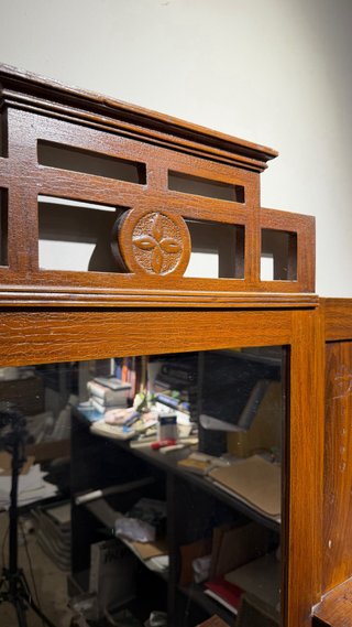 Mueble entrada rustico con espejo muy antiguo