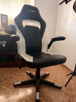 Silla Gamer Drift Blanca y Negra