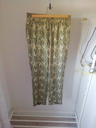 Pantalón Talla S Cortefiel. Sin estrenar de 40€