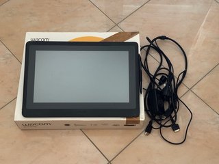 Wacom Cintiq 16 DTK-1660 + Stand