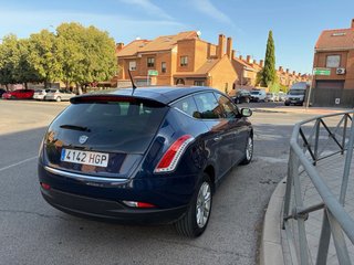 Lancia Delta 2011