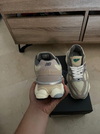 New Balance 9060 Beige/Gris No están usadas
