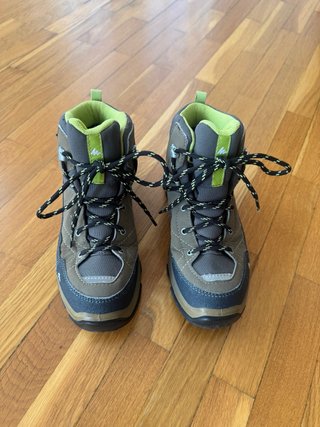 Botas de trekking infantiles Quechua Buen estado