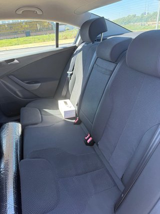 Volkswagen Passat 2010