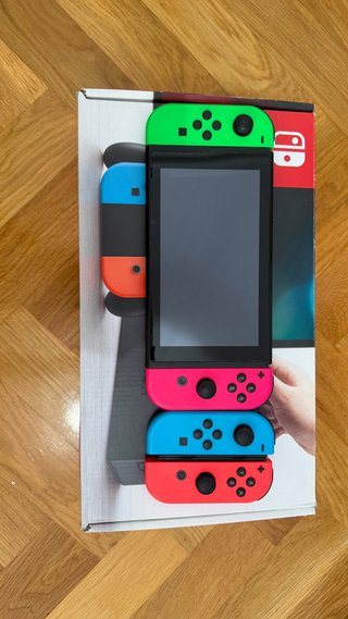 Nintendo Switch con Juegos y Accesorios