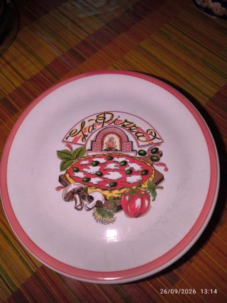Set di 9 piatti per pizza