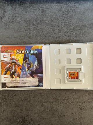 New Nintendo 2DS XL Negra y Verde + Pokémon Sol