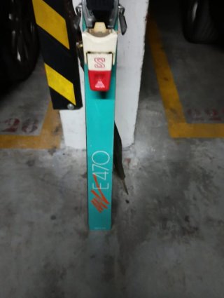 Esquís Rossignol E470 con fijaciones