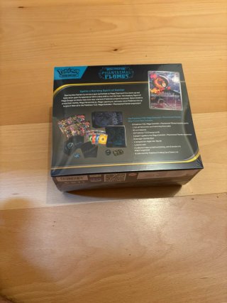 Elite Trainer Box Pokémon Phantasmal Flames