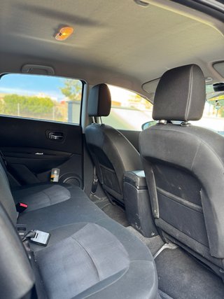 NISSAN QASHQAI CON PEGATINA AMBIENTAL OCASION