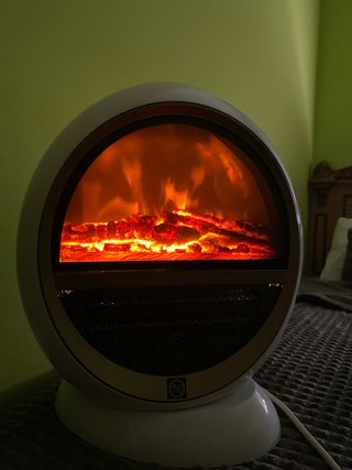 Estufa Eléctrica con Efecto Chimenea