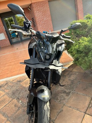 Yamaha MT-09 2023 negra