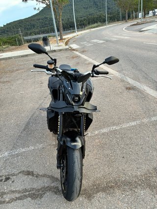 Yamaha MT-09 2023 negra
