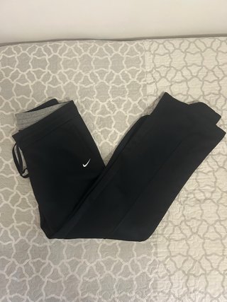 Pantalon Nike negro Y2k
