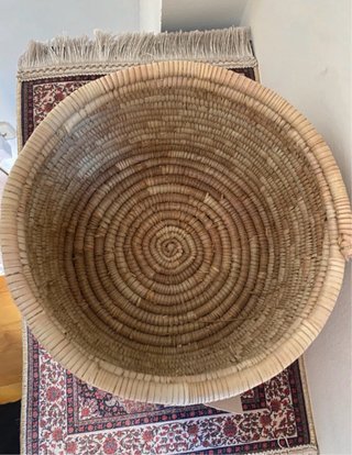 Cesta de mimbre con tapa
