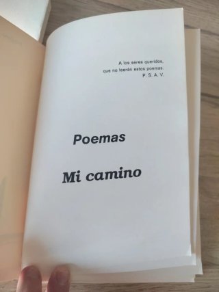 2 libros de poesía y narrativa
