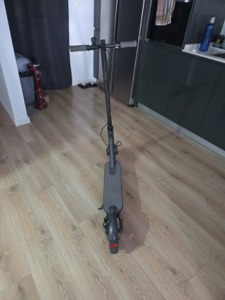 Patinete Eléctrico Negro